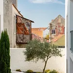 La Concha Alegre, Duplex In Trafaria