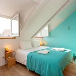 La Concha Alegre, Duplex In * Trafaria