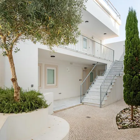 La Concha Alegre, Duplex In