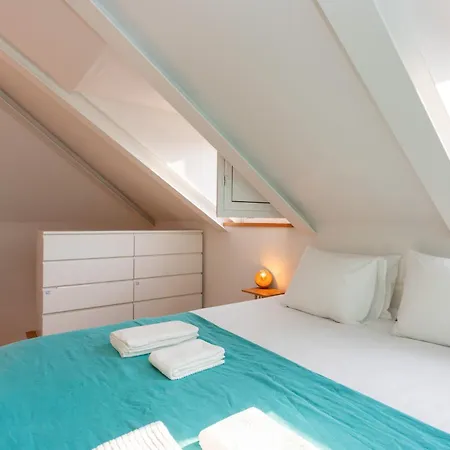 La Concha Alegre, Duplex In *